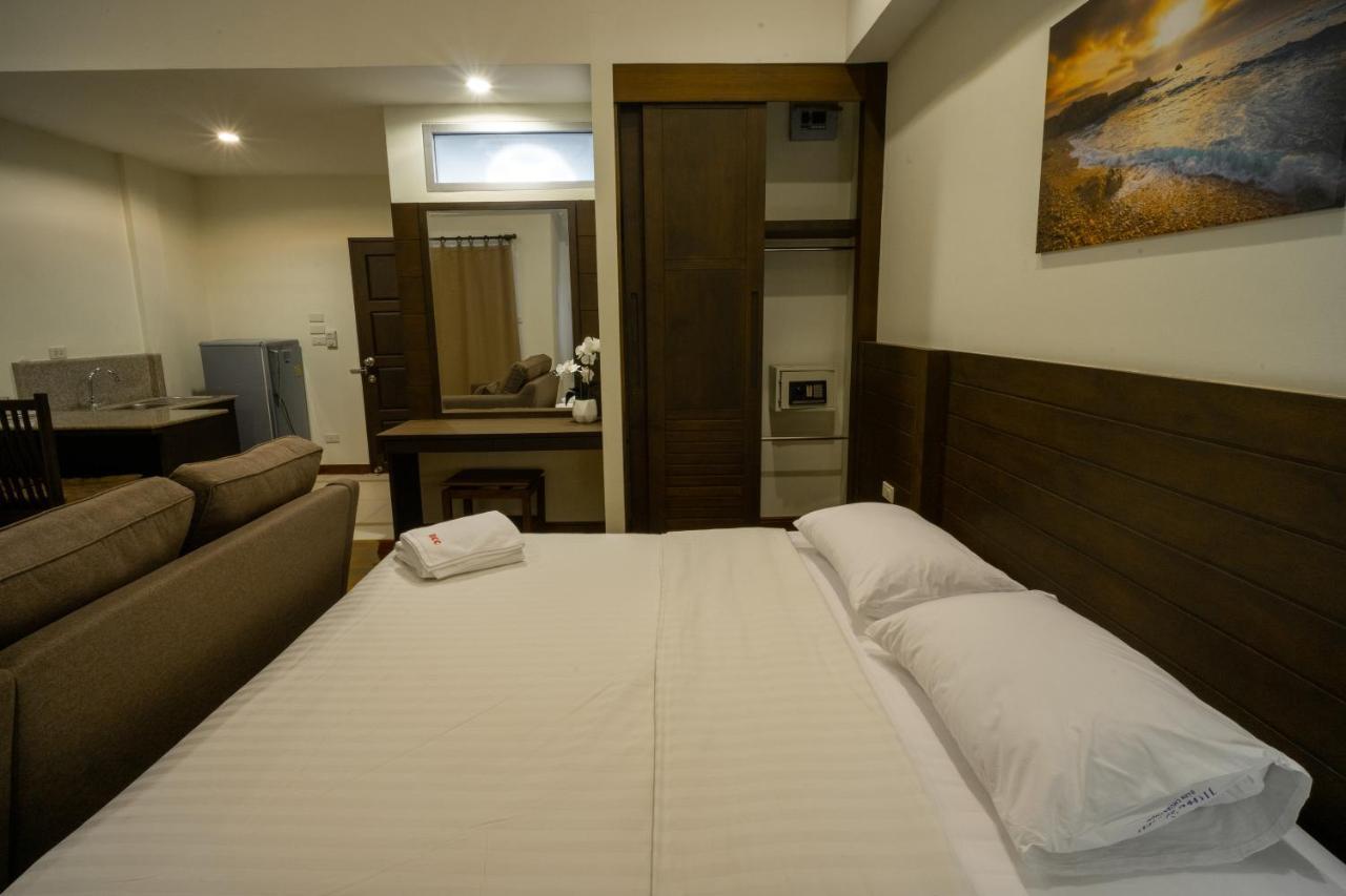 Baan Chuan Chom Pattaya Hotel Buitenkant foto
